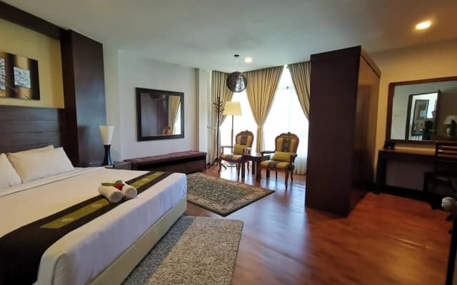 Samsuria Beach Resort & Residence - photo 3