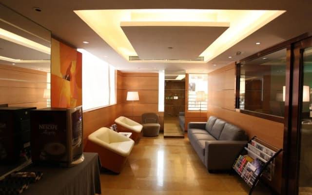 Eco Tree Hotel Sheung Wan - photo 2