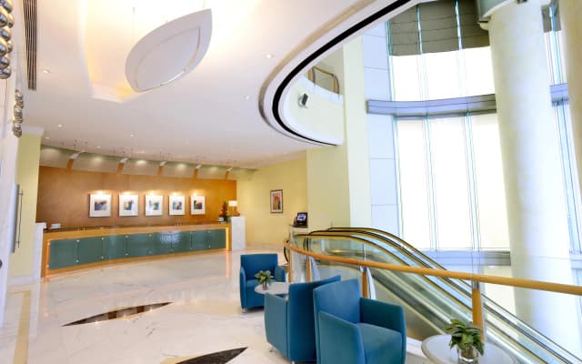 Metropark Hotel Causeway Bay HK - photo 2