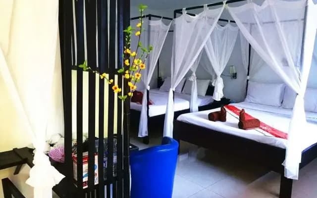 Huylin Angkor Boutique - photo 5