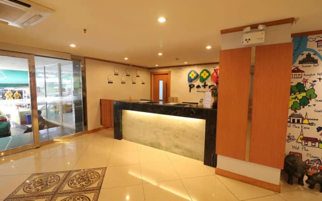 NIDA Rooms Ratchathewi Siam Orchid - photo 2
