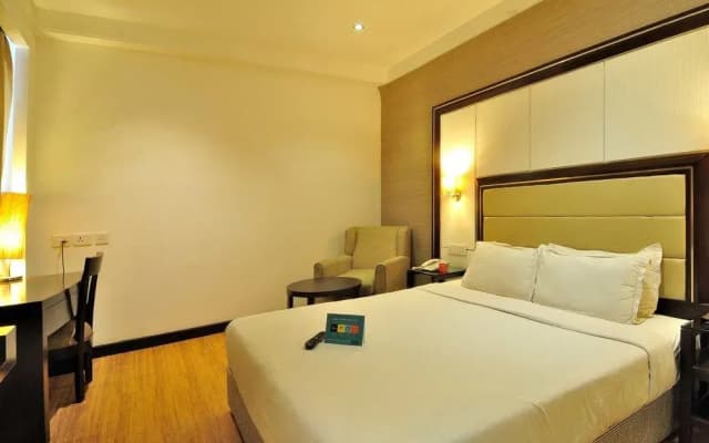 FabHotel Rajouri Garden Main Market - photo 3