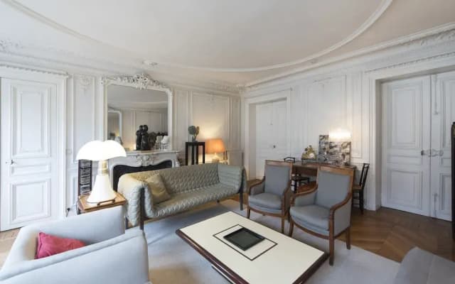 Charming Haussmannian - photo 2