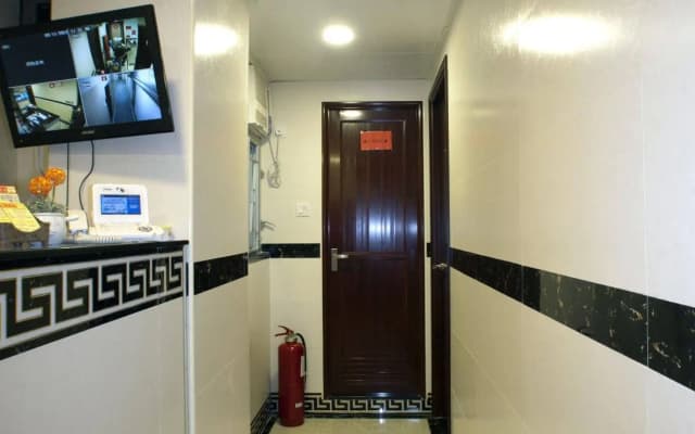 Mong King Hotel - photo 2