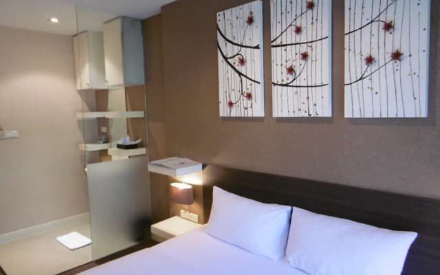 The Green Bells New Petchburi - photo 3