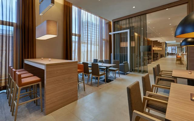 Hampton By Hilton Berlin City Centre Alexanderplatz - photo 3