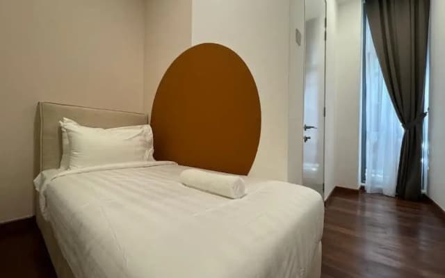 Royce KLCC Kuala Lumpur City Centre by Dormeo Destinations - photo 2
