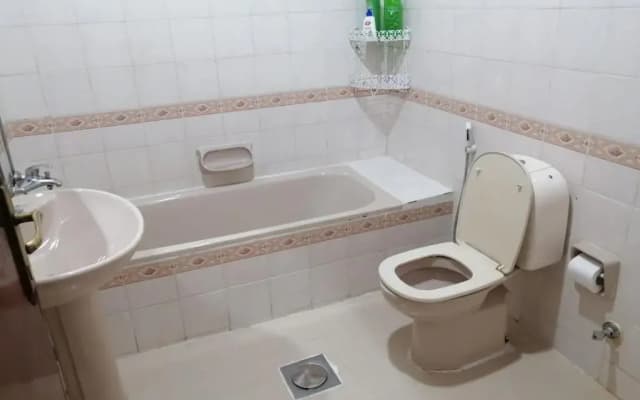 Villa room 5 mins walk to al ain mall - photo 4