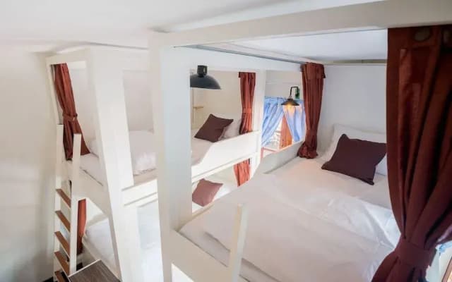T Smy House - Hostel - photo 4