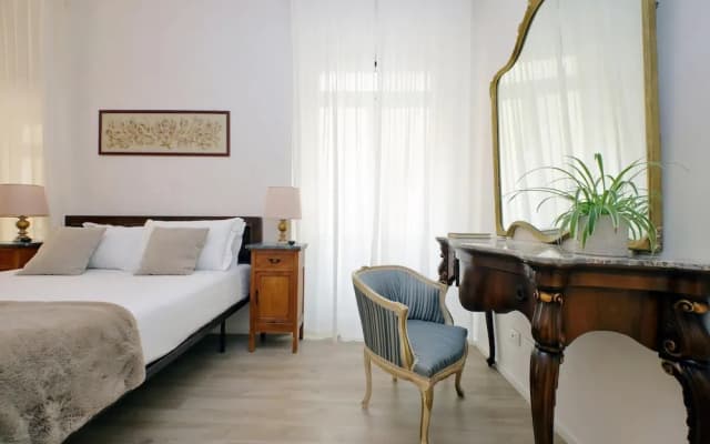 Treasurerome Opera Trevi Green Suite 2BR - photo 2