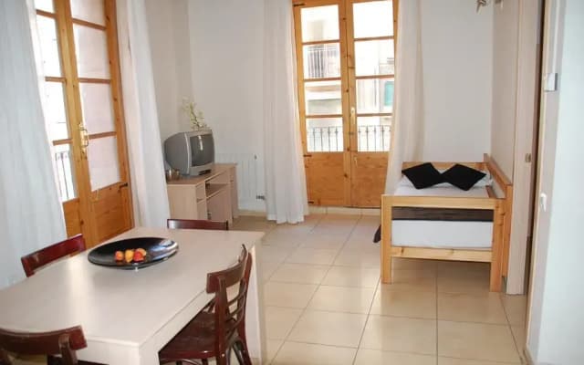 Apartments Nou Rambla - photo 4