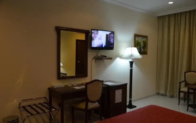Ewan Hotel Dubai - photo 3