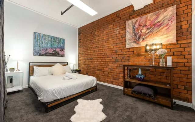 StayCentral - Heritage Warehouse Retreat - photo 3