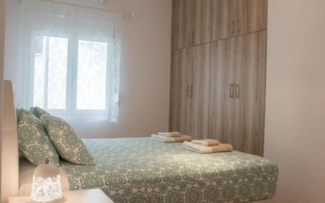 GTD8210 - Acropolis Cozy Apt. - photo 4