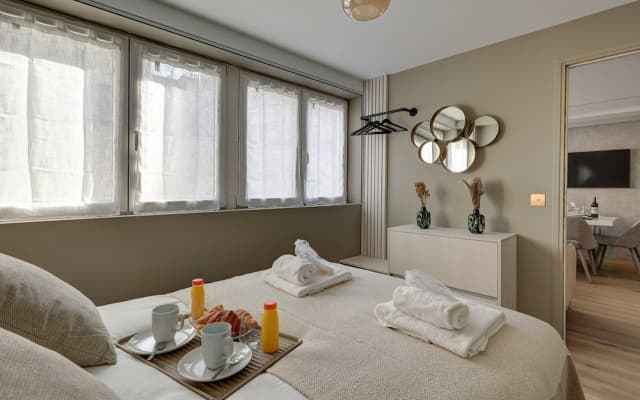 Sublime AC Apartment Eiffel Tower Champs de Mars - photo 5