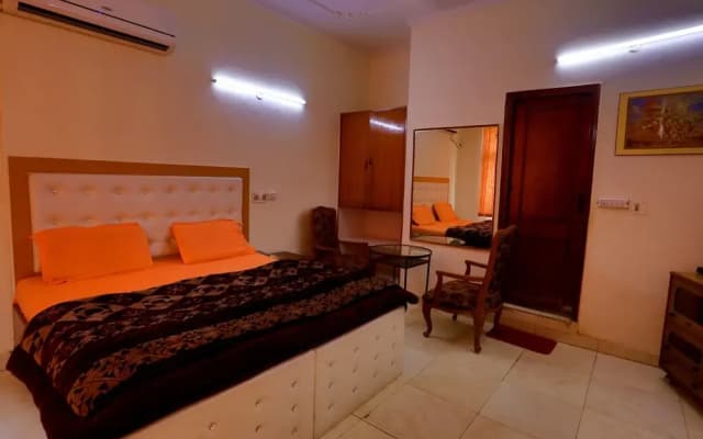 Hotel Swisston Palace - photo 4