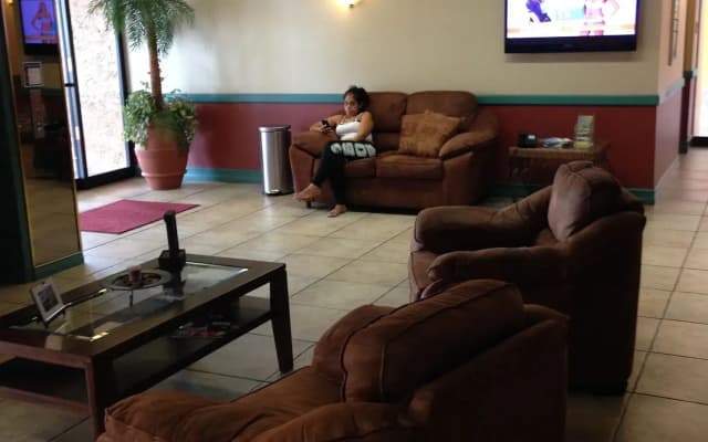Miami Princess Hotel - photo 2