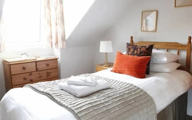 Abbotsford Guest House - photo 3