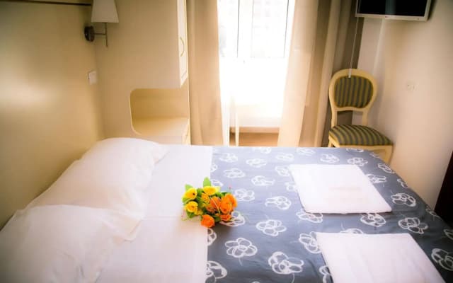 St. Peter Central Rooms B&B - photo 4