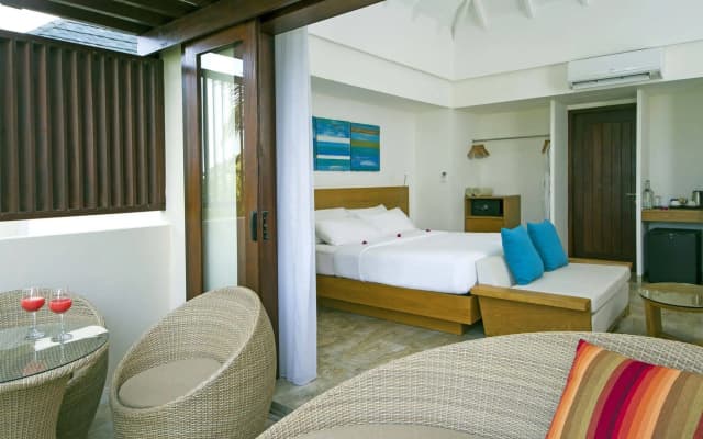 Summer Island Maldives Hotel - photo 4