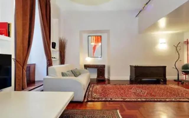 Pantheon Lyuxury Apartment - photo 2