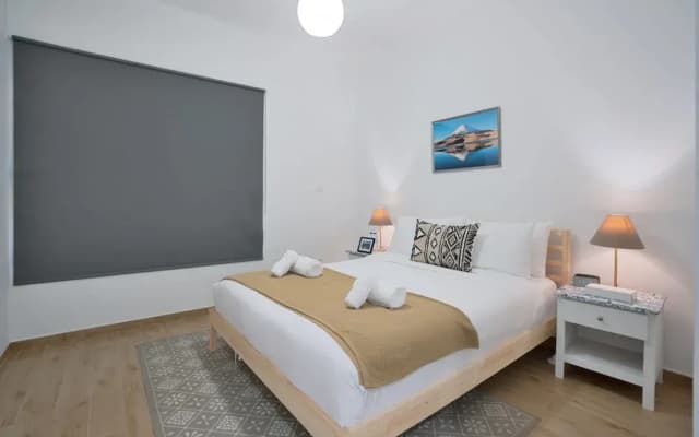 Luxurious Apt with Balcony The Greens Dubai - photo 3
