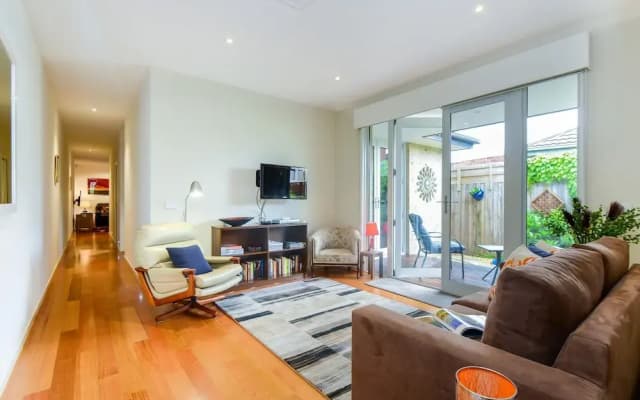 Boutique Stays - Seventh Street - photo 4