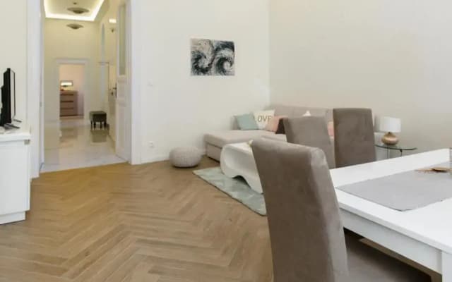 Jenny luxury two bedrooms apartment. - photo 2