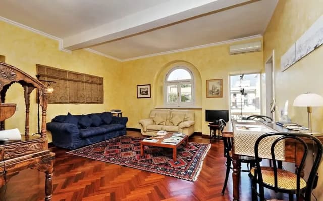 Trevi Comfortable Terrace Apartment - photo 4