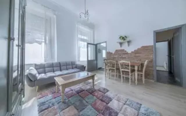 Luxury Central Apartment - photo 2