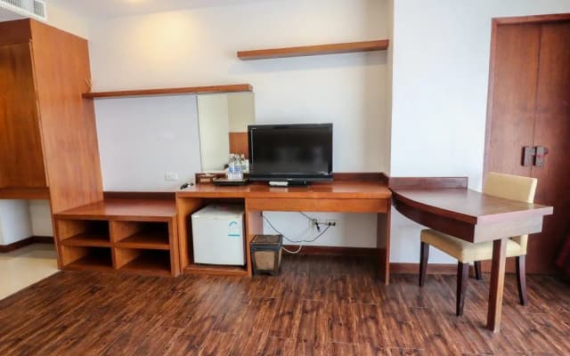 Nida Rooms Turquoise Blue Patong - photo 4