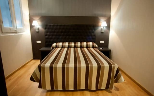 Hostal Bcn 46 - photo 3