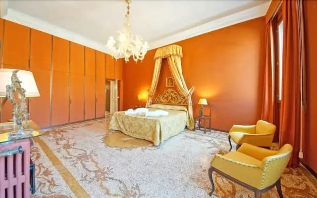 Luxury Balcony Apartment - photo 3