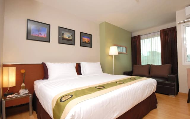 Bangkok Loft Inn - photo 4
