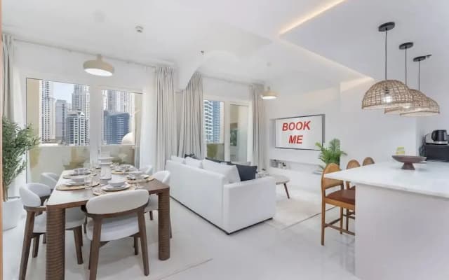 Charming and Cozy 2BR Stay in Dubai Marina - photo 3