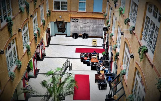 Singer109 Hostel - photo 4