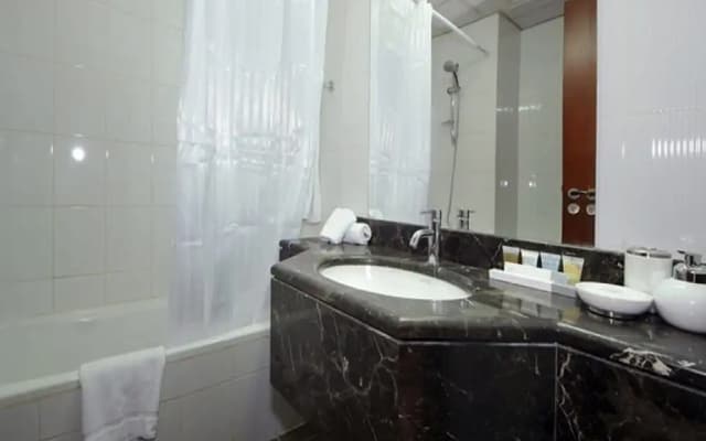 Cozy Studio in Down Town Dubai - photo 5