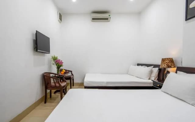 Lotus Rock Hotel - photo 5