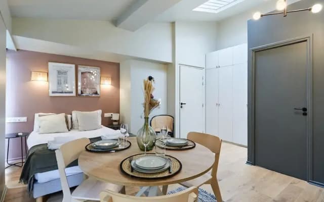 Charming Studio Center of Paris With AC - photo 3
