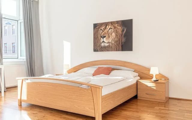 3BR Belvedere Bookable for Long Stays - photo 2