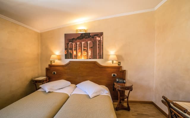 Hotel Kent - photo 2
