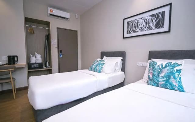 Kingston Hotel 4 @ Hulo Bukit Bintang - photo 2