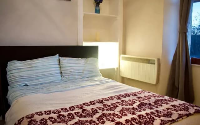 1 Bedroom Flat Next To Leith Links - photo 4