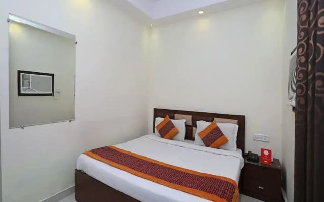 OYO 4882 Hotel Golden Park - photo 4