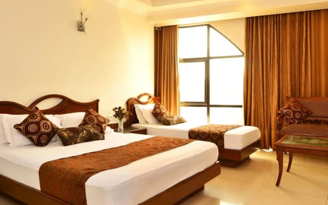 Hotel Shipra International - photo 4