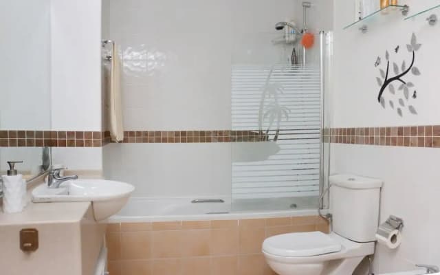 R&H La Riviera - photo 5