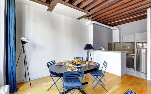 Charming 1BR Steps from Saint-Germain - photo 4