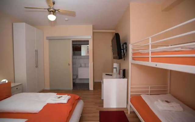 City Guesthouse Pension Berlin - photo 3