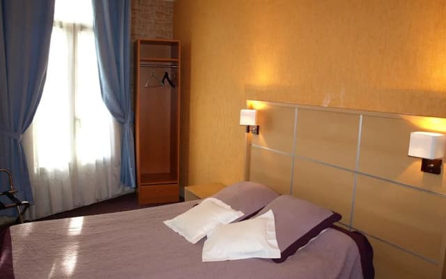 Marys Hotel - photo 3