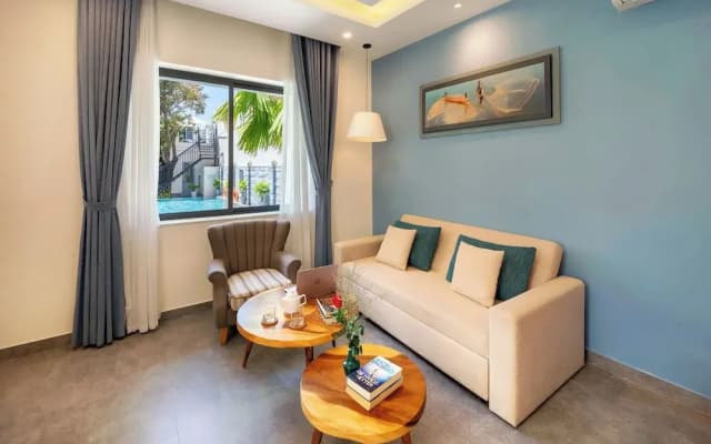 Full Moon Apartments - photo 3